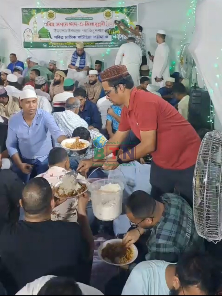 দুবাইয়ে ঈদে মিলাদুন্নবী মাহফিল অনুষ্ঠিত