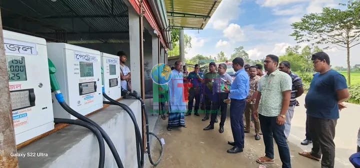 নীলফামারীর ডিমলায় মোবাইল কোর্ট: মিনি পেট্রোল পাম্পে জরিমানা ও বন্ধের নির্দেশ